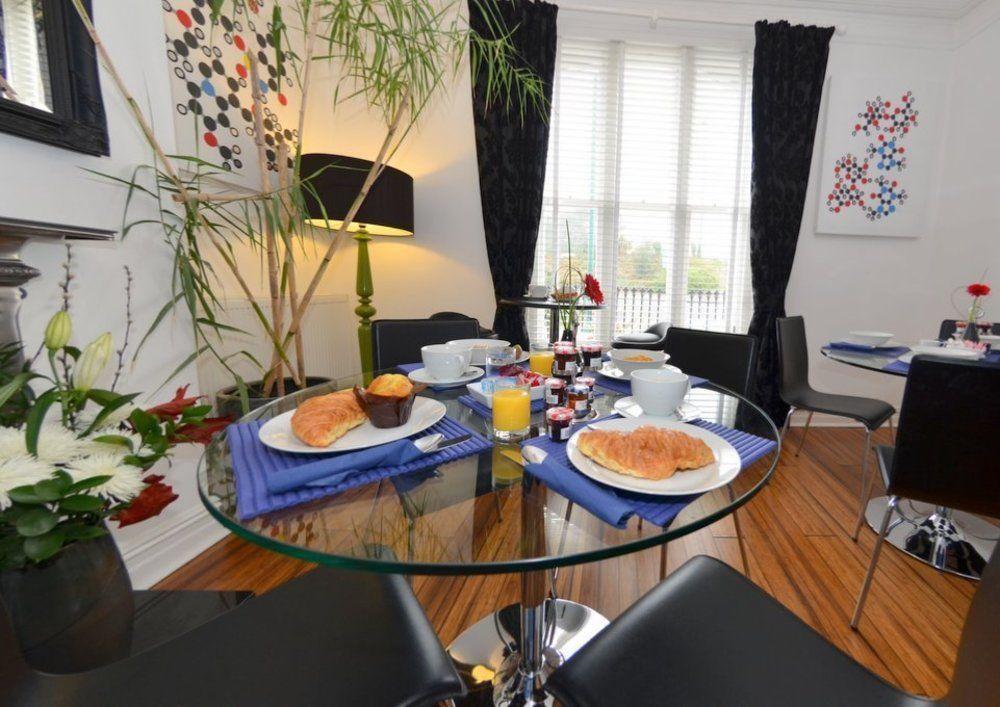 Bamboo Guesthouse Bornemouth Extérieur photo